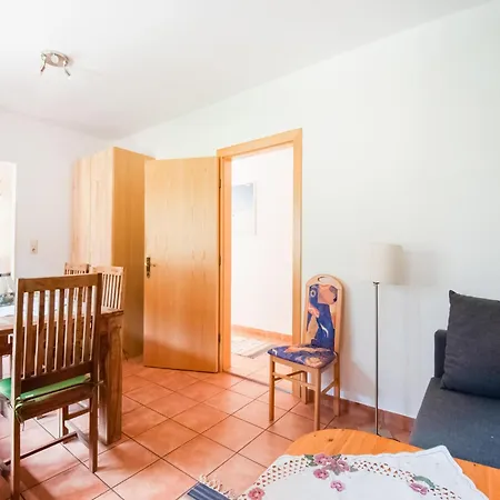 In With Balcony, Cleaning Included * מאיירהופן